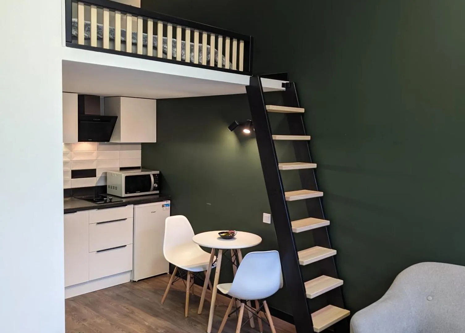 Mini Green - В Центрі Біля Форуму location